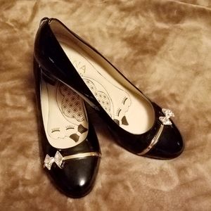 Diana Fantasy black/gold trim heels shoes, size 7